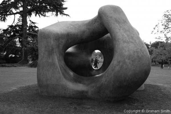 Henry Moore sculpture, Kew Gardens
